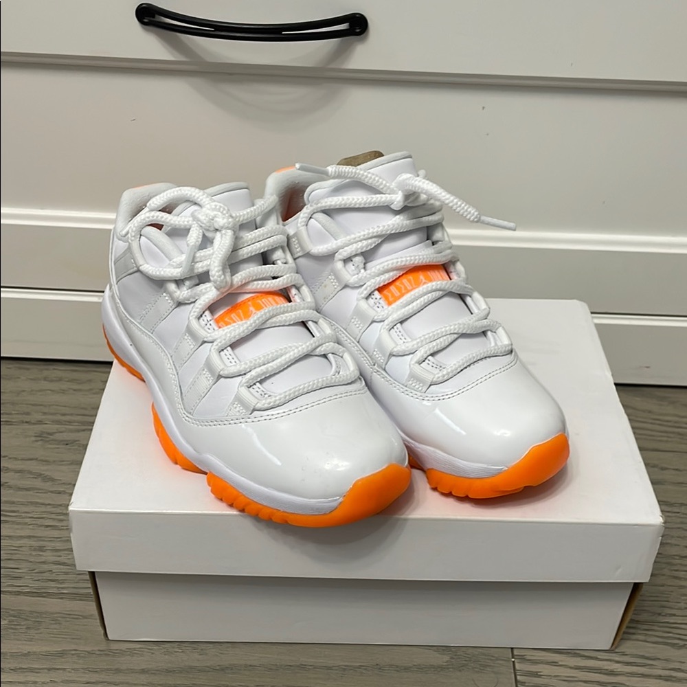 Air Jordan 11 Retro Low Citrus